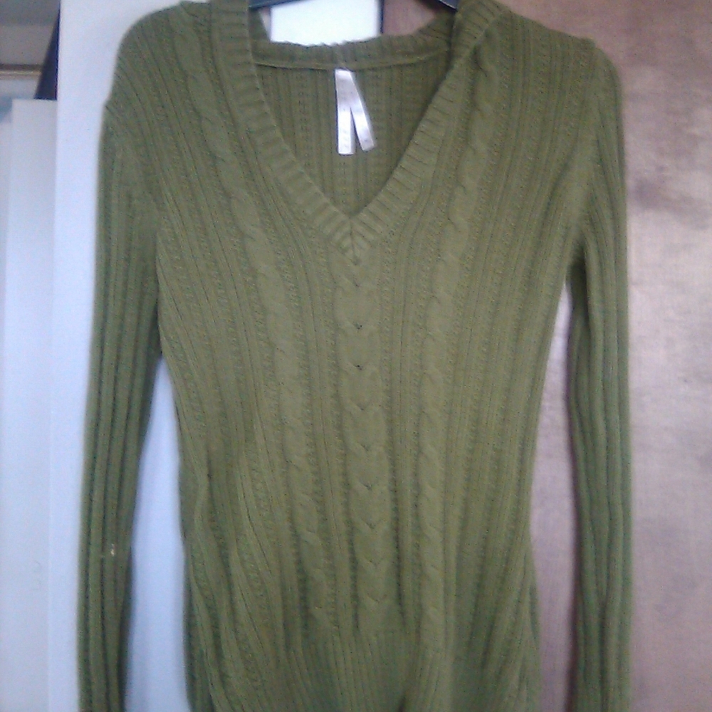 Sweater with hood